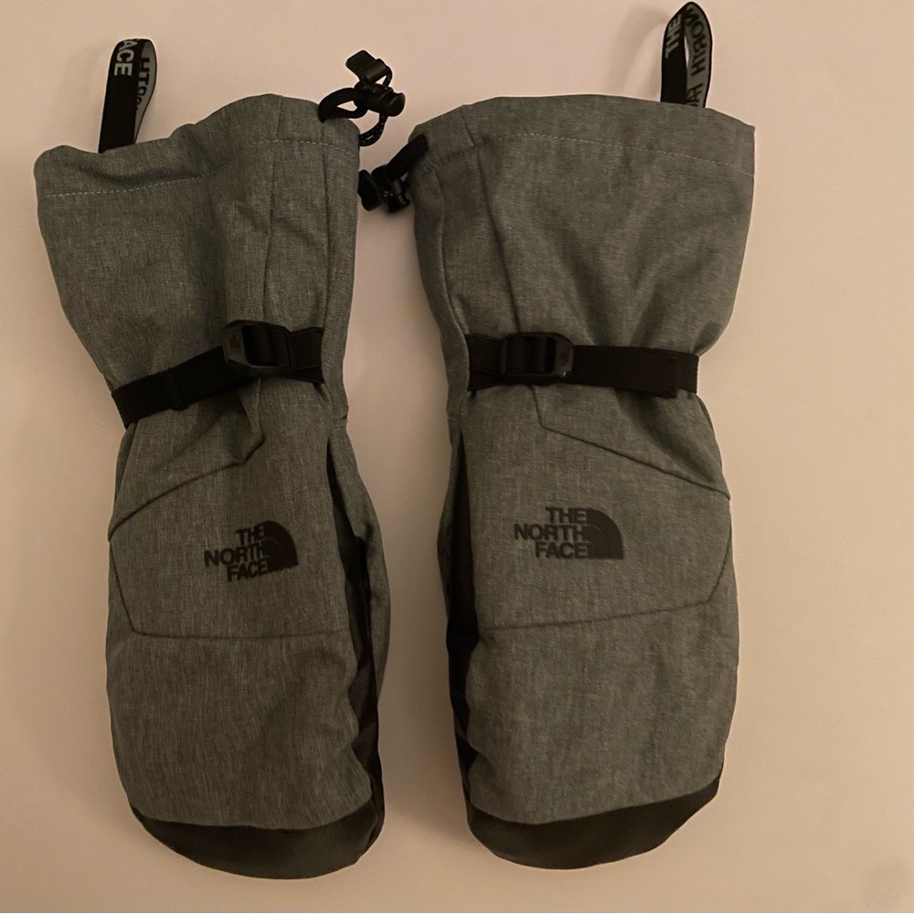 The North Face Women's Gray Gloves